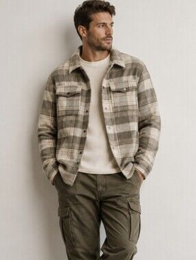 VRST Plaid Flannel Jacket Shacket Tan/Cream Wool Blend Button Up Men's Size M